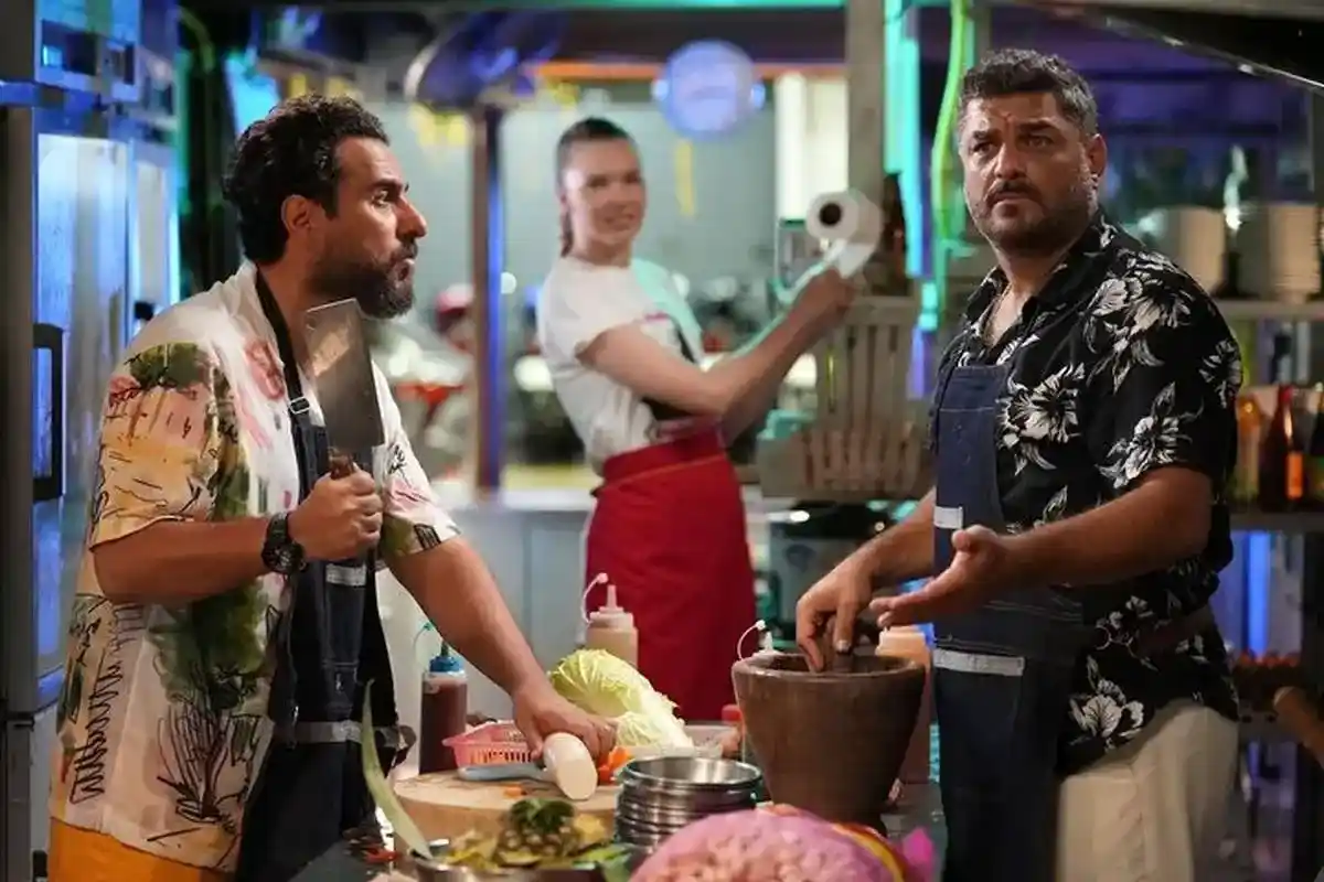 سامدرخشانیمحسنکیایی