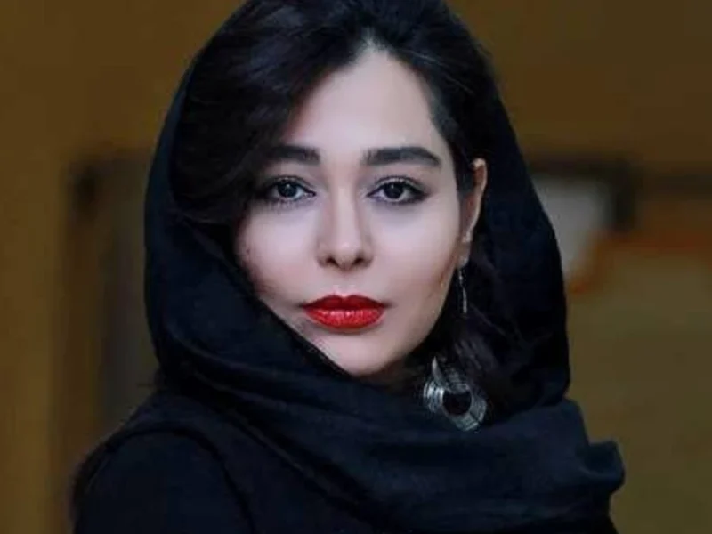 تصویر روز | استایل سانیا سالاری هوادارانش را شوکه کرد استایل سانیا سالاری هوادارانش را شوکه کرد