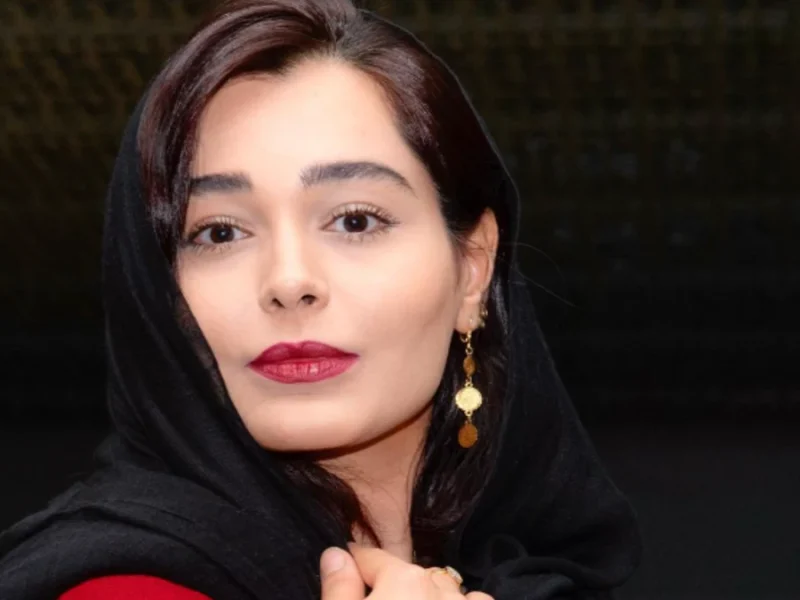 سانیا سالاری بازیگری که با تئاتر کار خود را آغاز کرد و اکنون ستاره تلویزیون شده