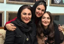 عکس جذاب ستاره و لاله اسکندری در کنار مادر و خواهرشان به مناسبت روز مادر