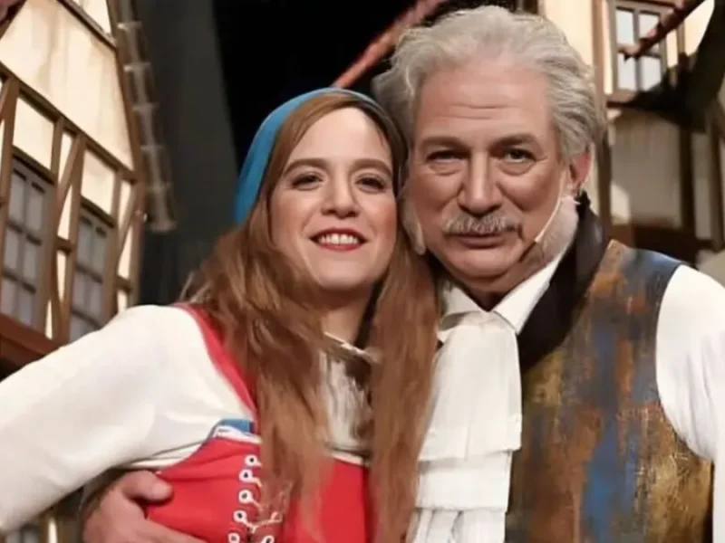 تصویری جالب منتشر شده از آلبوم عروسی ستاره پسیانی و پاشا رستمی تصویری جالب منتشر شده از آلبوم عروسی ستاره پسیانی و پاشا رستمی