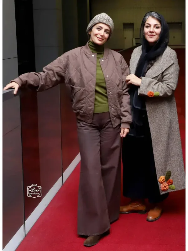 خبر روز| استایل پاییزی و متفاوت ستاره اسکندری در اکران آن سوی حصارهای لالهزار ستارهاسکندری 1