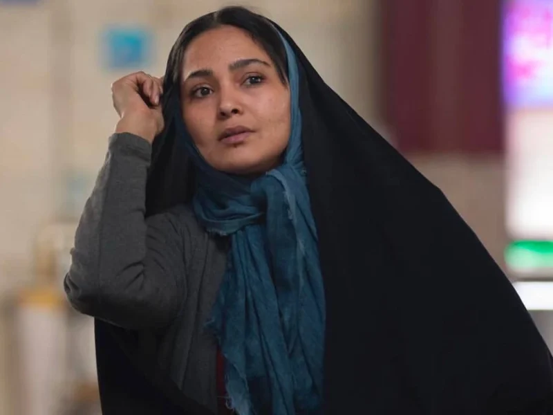 تغییر چهره و گریم متفاوت "ستایش رجایی نیا" در فیلم گربه سیاه