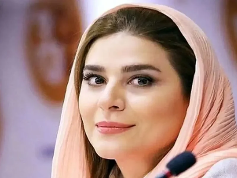 خبر روز| استایل سحر دولتشاهی با لباس رزم ایرانی استایل سحر دولتشاهی با لباس رزم ایرانی