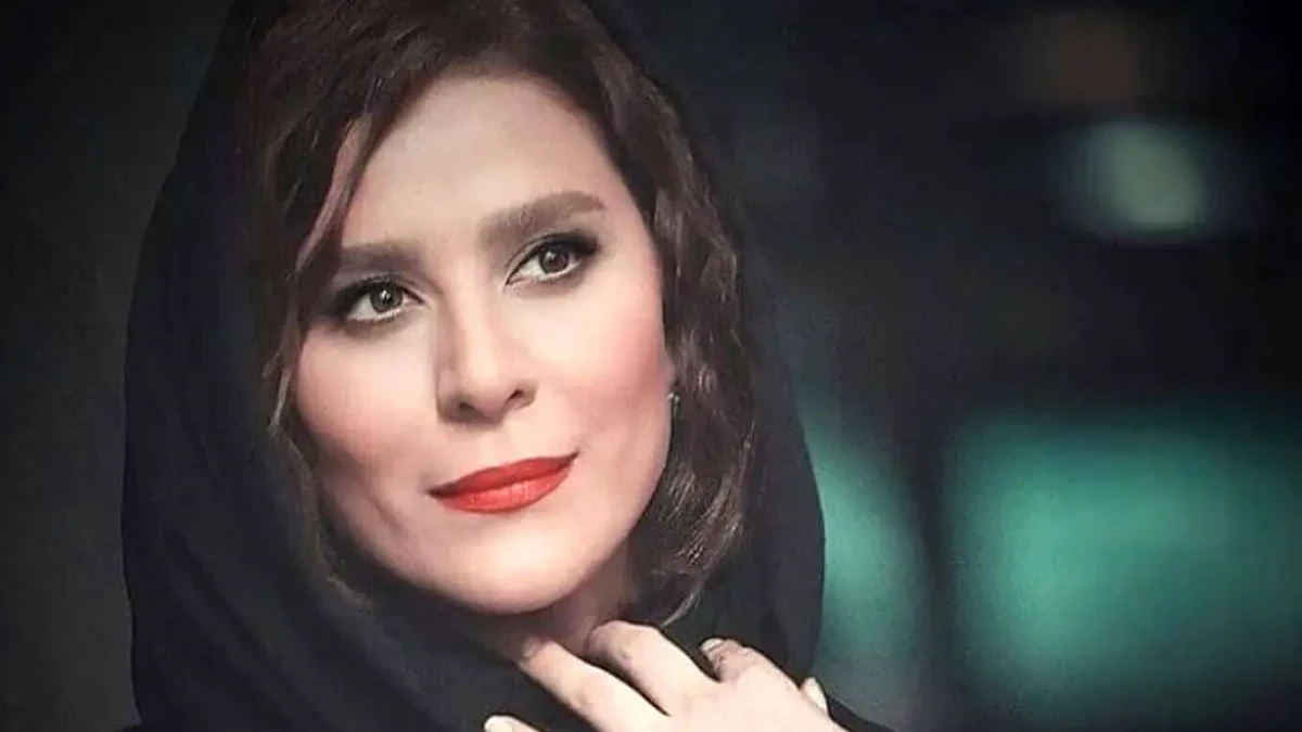 سلفی ماشینی جذاب از تغییر چهره خانم بازیگر سحر دولتشاهی