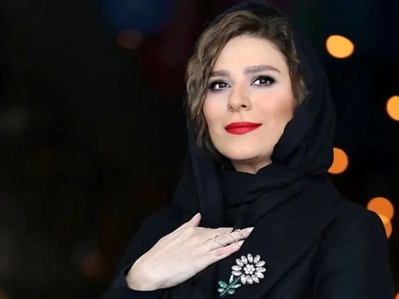 عکس شب یلدا ۱۴۰۴: سحر دولتشاهی و یک عکس عجیب با خنده‌های خاص