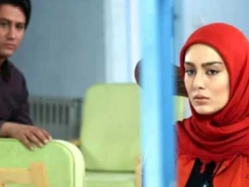 استایل سرتا پا مشکی و خفن سحر قریشی یلدای دلنوازان با یک توله شیر در بغل