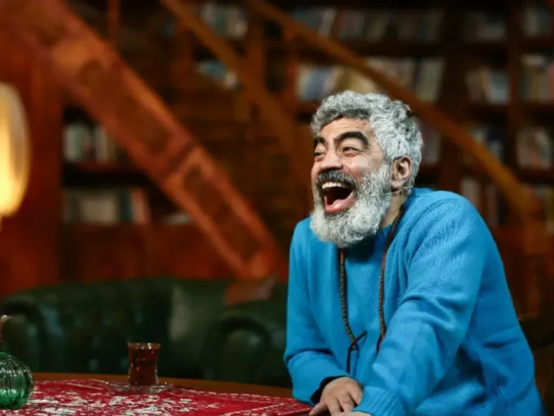 تیپ و استایل جدید و جذاب "سروش صحت" در برنامه اکنون در سن 59 سالگی