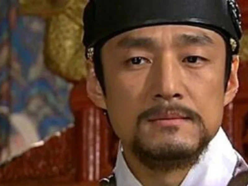 امپراتور سوکجونگ سریال دونگ یی