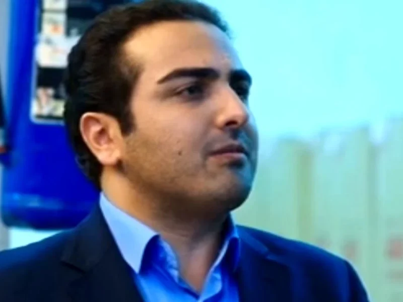 خبر روز | عکس قدیمی «مسعود» سریال بچه مهندس 3 در کنار خسرو شکیبایی عکس قدیمی «مسعود» سریال بچه مهندس 3 در کنار خسرو شکیبایی