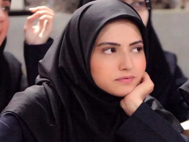 چهره جذاب و دیدنی «سمیرا حسینی» با پوشش متفاوت و جنجالی