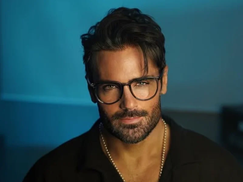 خبر روز | عکس قدیمی از قبل از عملهای زیبایی سهراب پاکزاد سوژه شد عکس قدیمی از قبل از عملهای زیبایی سهراب پاکزاد سوژه شد