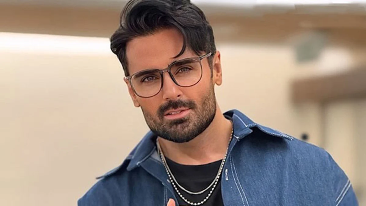 خبر روز | عکس آقای خواننده ایرانی با جراحی چهرهاش را کوبید و از نو ساخت عکس آقای خواننده ایرانی با جراحی چهرهاش را کوبید و از نو ساخت