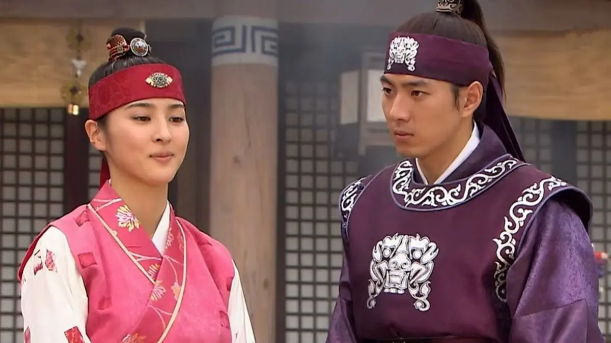 عکس‌های جذاب و دیدنی سوسانو در یک نمایشگاه هنری