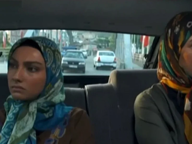 تصویر روز | شمایل جذاب سوسنِ سریال پایتخت در یک مراسم سوسنِ سریال پایتخت