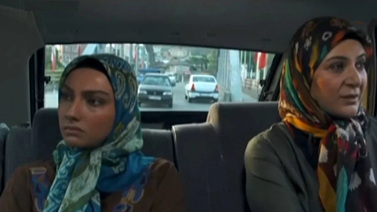 تصویر روز | شمایل جذاب سوسنِ سریال پایتخت در یک مراسم سوسنِ سریال پایتخت