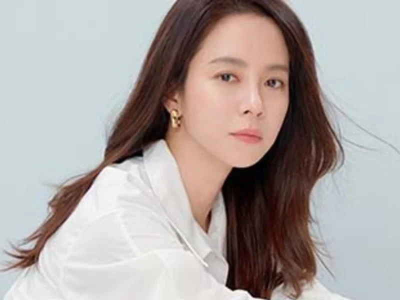 عکس‎‌های شخصی و بیوگرافی سونگ جی‌هیو سفری از مدلینگ تا بازیگری و شهرت جهانی