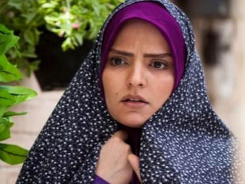 از سپیده خداوردی با پوششی از رنگ های شاد وجذاب