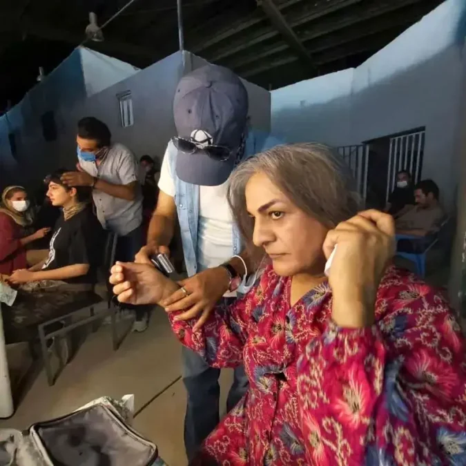 تصاویر جدید منتشر شده از سیاوش چراغیپور در نقش یک زن با چادر گل گلی سیاوشچراغیپور 2