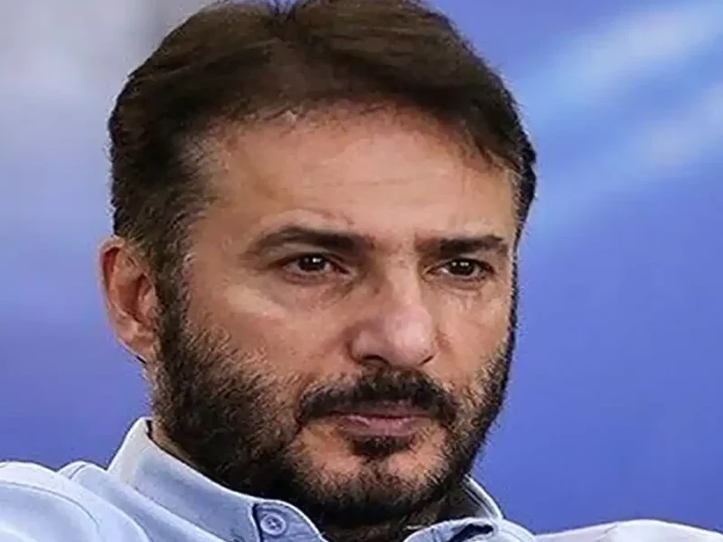 «سید جواد هاشمی» همراه مادرش
