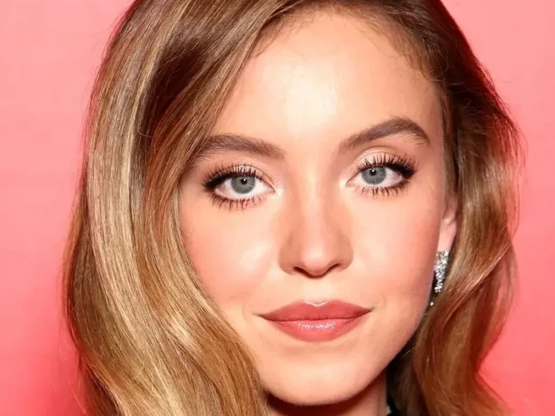 حمله تند به بازیگر زن پرحاشیه: تو یک احمقی!