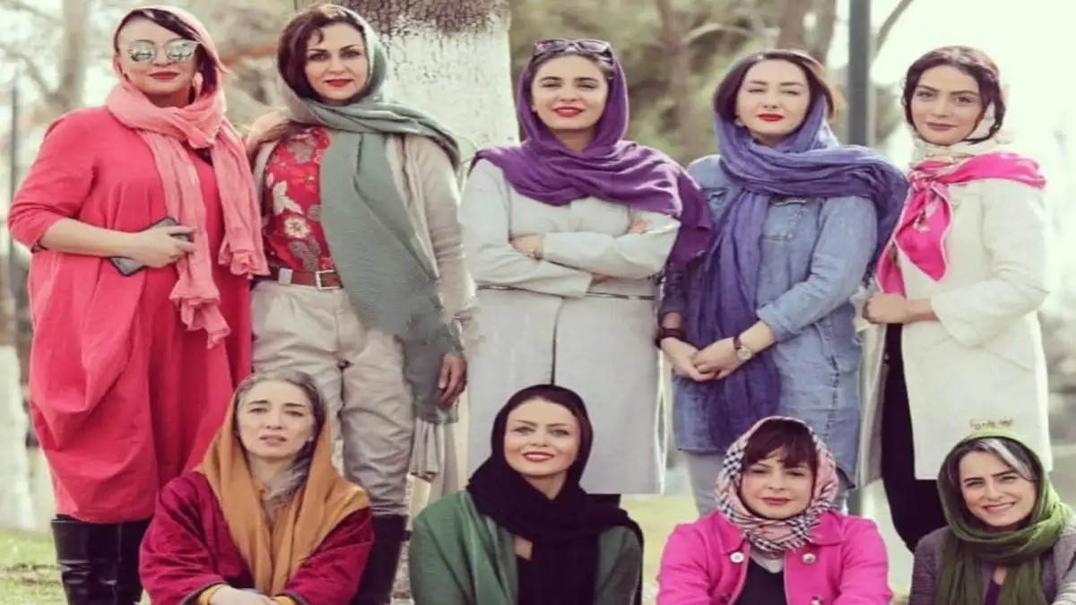 نگاهی به استایل دخترانه سیما تیرانداز نقش انیس در سریال ستایش