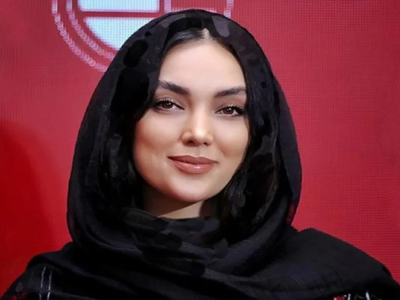 تصویر روز | زیباترین عکس «سیما سرمد» بازیگر ساعت ۶ صبح با استایل شیک زیباترین عکس «سیما سرمد» بازیگر ساعت ۶ صبح با استایل شیک