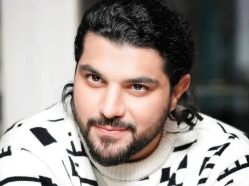 سینا مهراد با موتور و استایل جذابش خودنمایی کرد