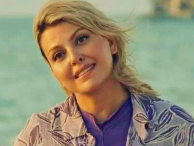 تصویر روز| استایل دیدنی «شاریس نایب» بازیگر خارجی فیلم «مرد عینکی» در سفر به ایران استایل دیدنی «شاریس نایب» بازیگر خارجی فیلم «مرد عینکی» در سفر به ایران