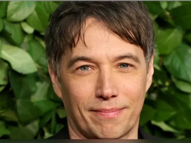 شان بیکر پس از آنورا سراغ کمدی می‌رود