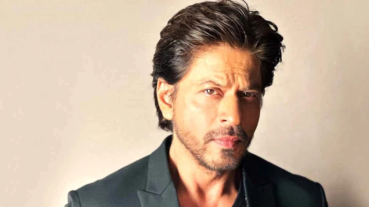 عکس صمیمانه شاهرخ خان در 40 سالگی در دهلی نو سال 1384