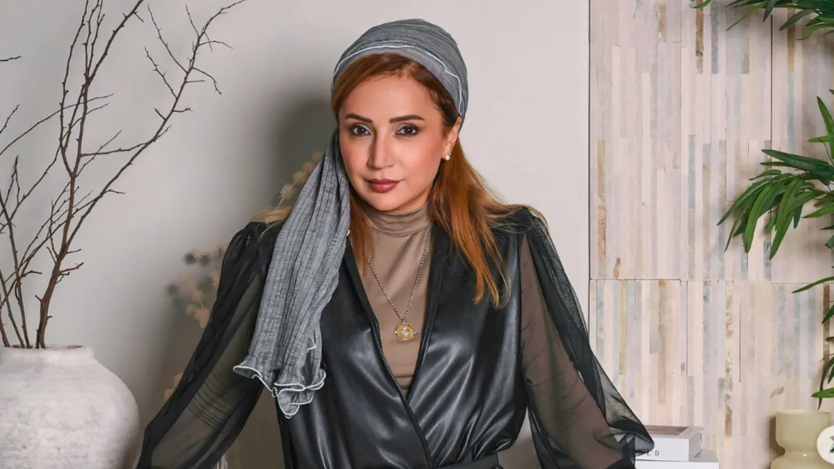 عکس؛ استایل شیک کریسمسی شبنم قلی‌خانی در دبی