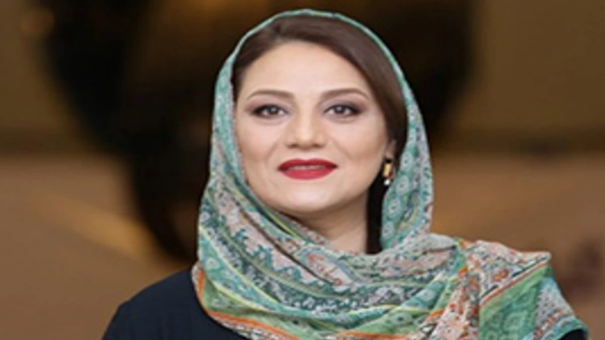 چشمان زیبا و درشت شبنم مقدمی در دوران کودکی اش