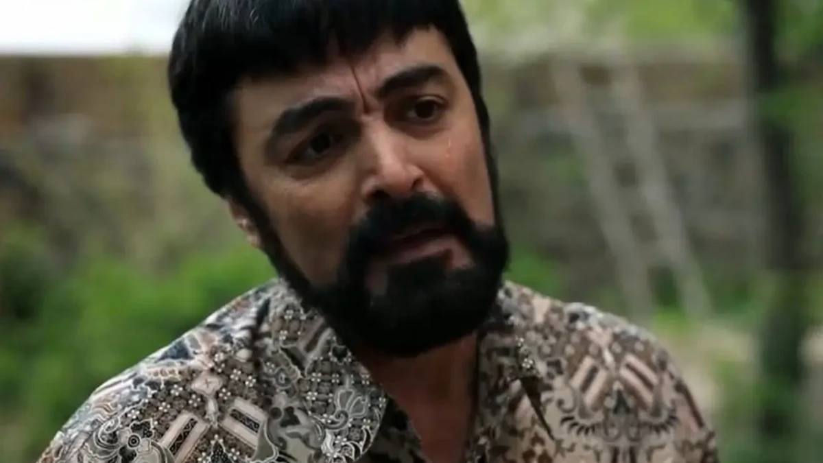 سفر در زمان| عکس شهرام خزرایی «کبیر جوان» سریال آنام در کنار دو پسرش عکس شهرام خزرایی «کبیر جوان» سریال آنام در کنار دو پسرش