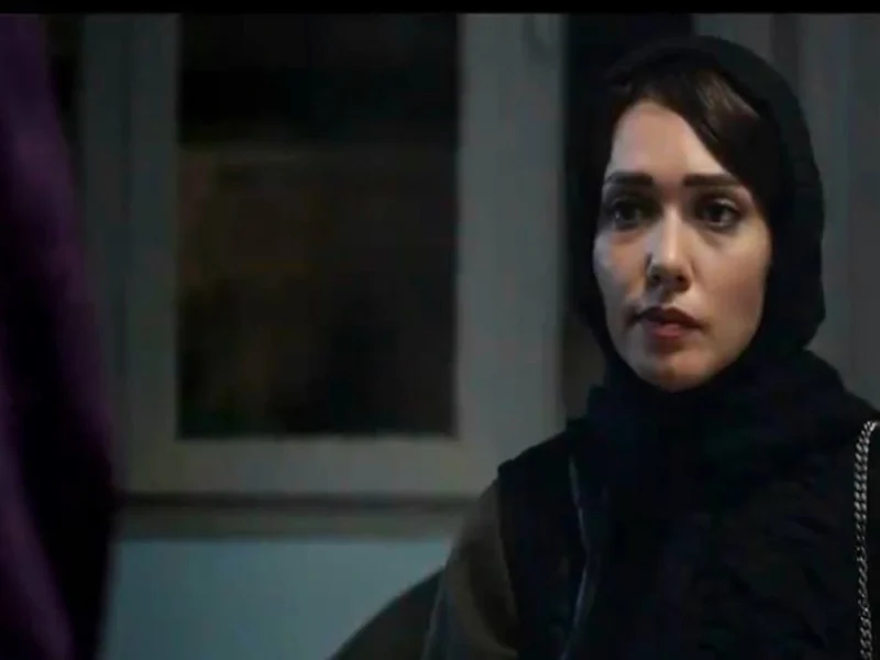 استایل جذاب و شیک "شهرزاد کمال‌زاده" در فیلم سینمایی راه خروجی نیست