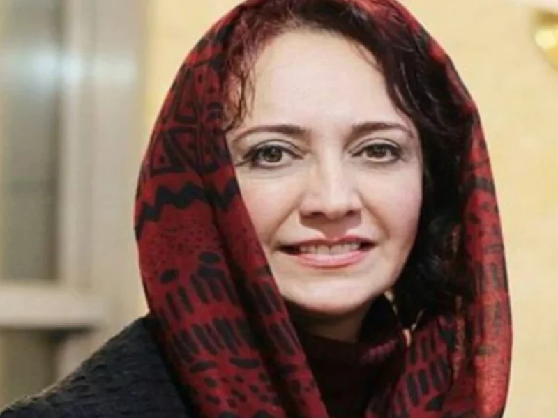 شیرین بینا و مادرش ۵۷ سال پیش