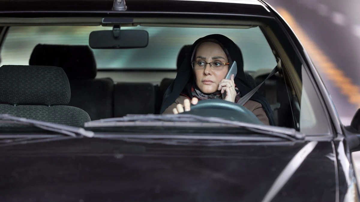 عکس شیوا خسرومهر بازیگر مشهور زهرا در سریال بچه مهندس