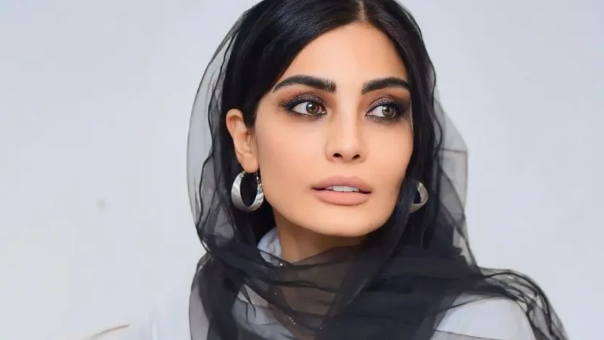 صحرا اسداللهی با ژستهای خاصش