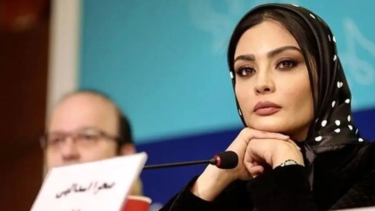 صحرا اسداللهی و برادرش در یک قاب خانوادگی