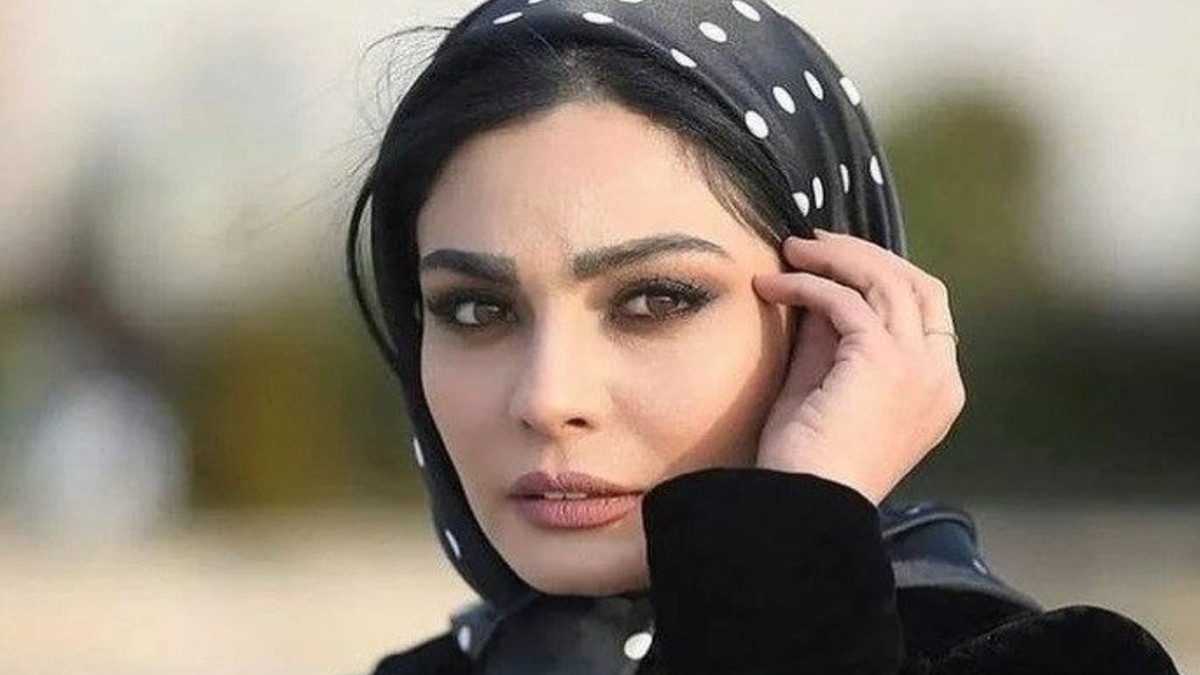عکسهای صحرا اسداللهی با چادر زیبای گل گلی چقدر چادر بهشون میاد