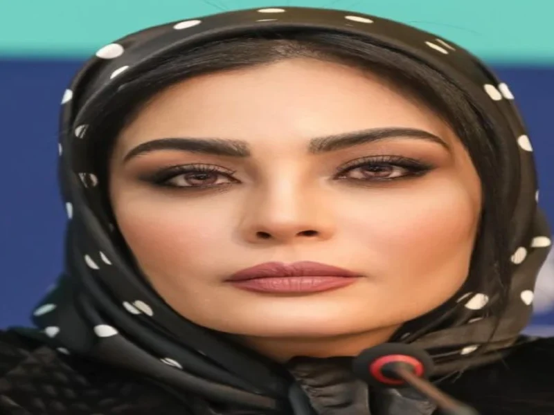 صحرا اسدالهی در ماشینش با سلفی جذابش