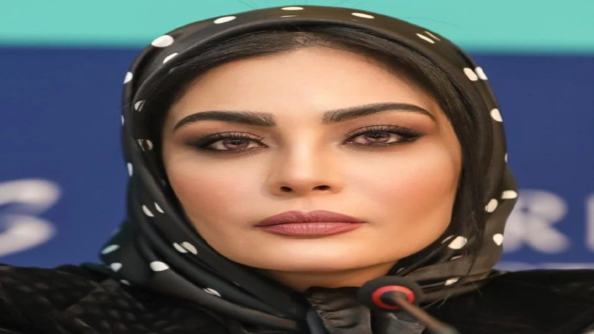 صحرا اسدالهی در ماشینش با سلفی جذابش