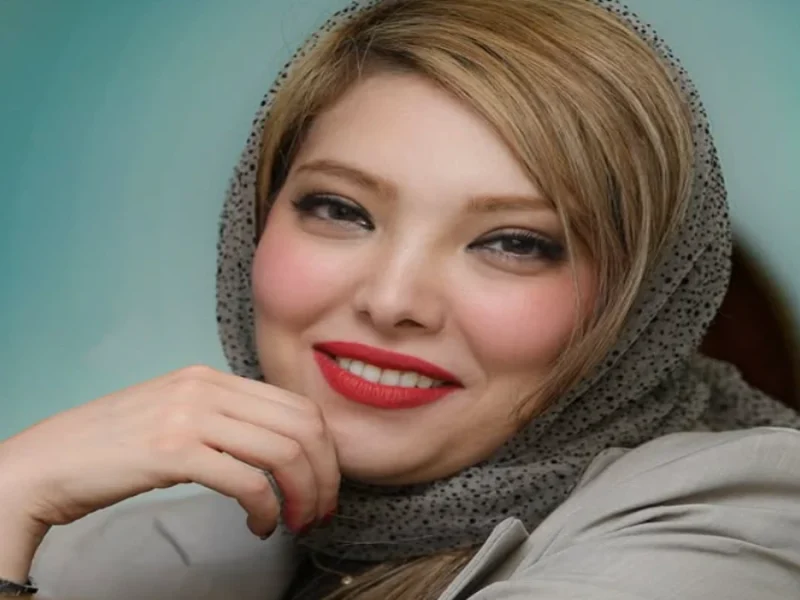 تصویر روز | ژست و پوشش دیدنی صدف اسپهبدی ژست و پوشش دیدنی صدف اسپهبدی