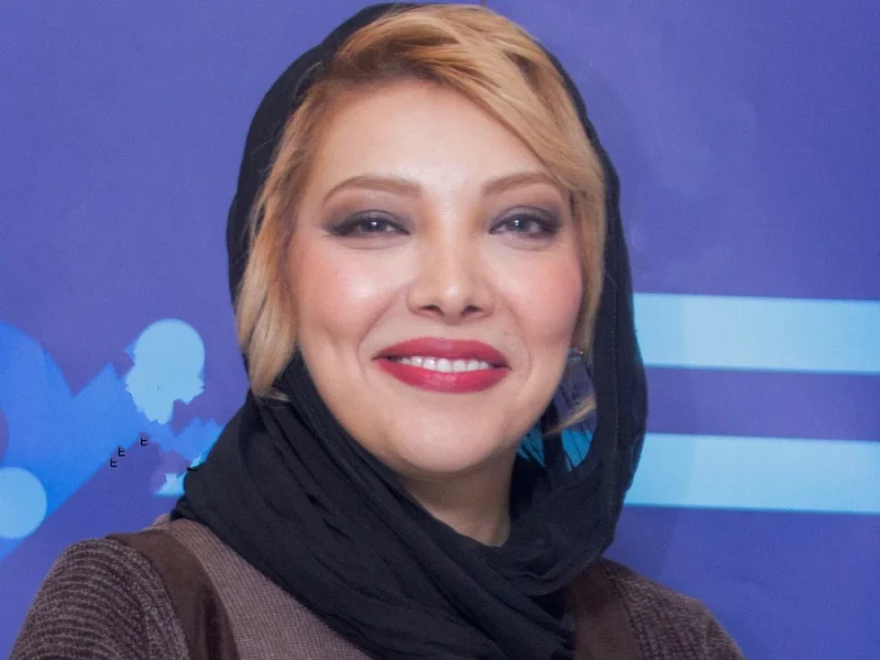 صدف اسپهبدی؛ استایل قهوه‌ای و ست پاییزه