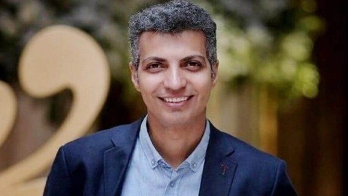 سفر در زمان| کودکی عادل فردوسی پور در کنار برادرش درگذر زمان کودکی عادل فردوسی پور در کنار برادرش درگذر زمان