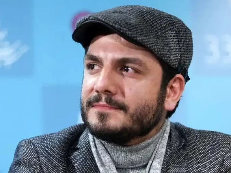 خبر روز | تصویر دلنشین بازیگر سریال وضعیت سفید با فرزند کوچکش تصویر دلنشین بازیگر سریال وضعیت سفید با فرزند کوچکش