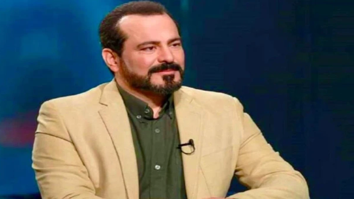 عباس موزون مجری معروف برنامه « زندگی پس از زندگی» در کنار پسرانش