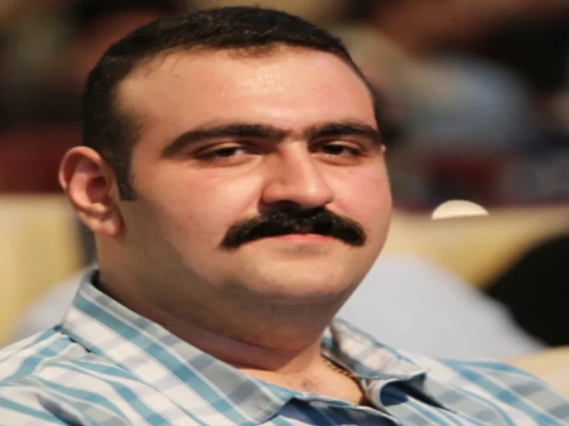 خبر روز | چهره دیدنی و بادیگاردی «علی امین حسنی» بازیگر نقش بهروز در «سریال پایتخت» 1 چهره دیدنی و بادیگاردی «علی امین حسنی» بازیگر نقش بهروز در «سریال پایتخت»