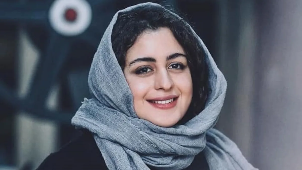 استایل جذاب فاطیما بهارمست با دامن سنتی و گلدوزی