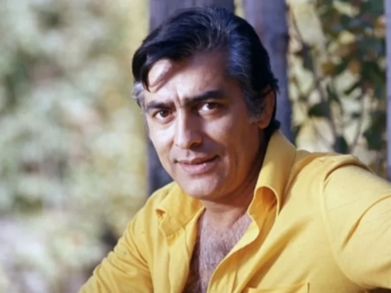 سفر در زمان | عکس فردین در کنار علی تابش دهه 70 عکس فردین در کنار علی تابش دهه 70